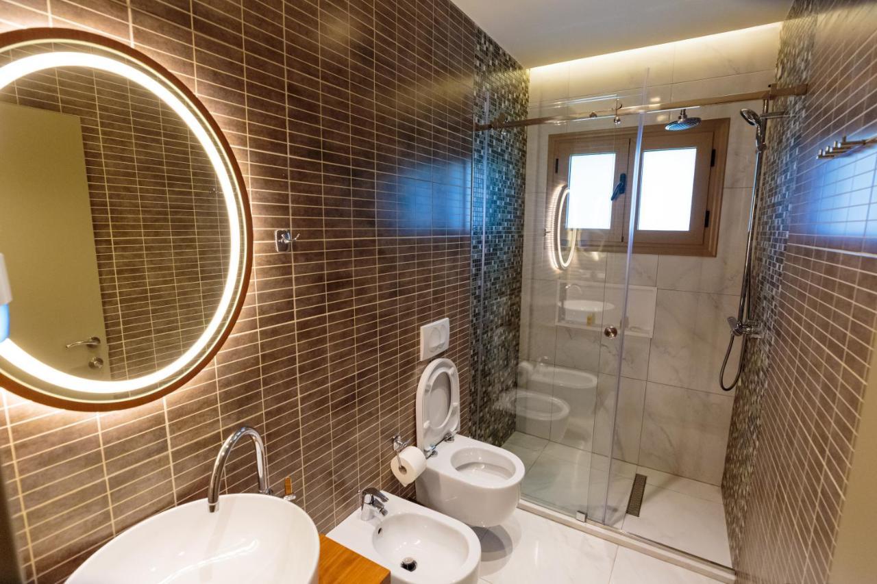 Vogue Boutique Hotel Влёра Экстерьер фото